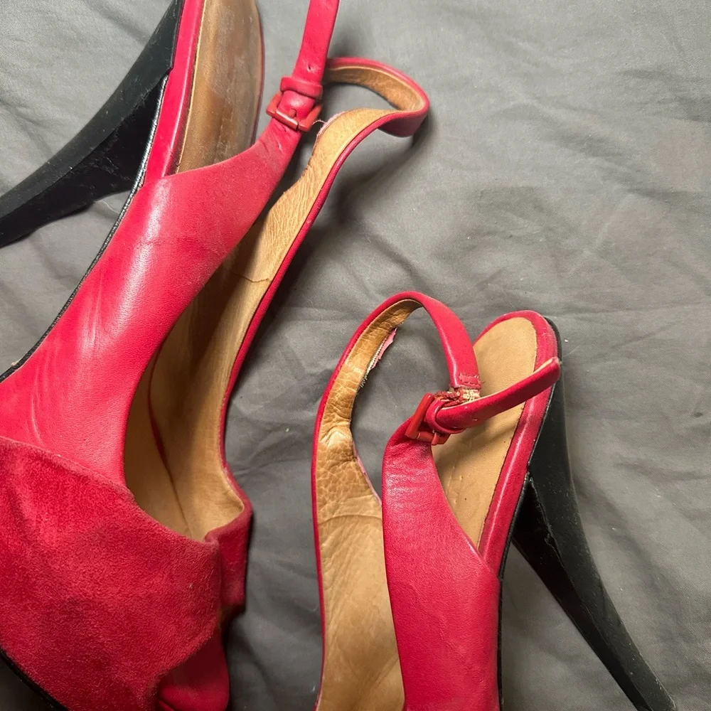Red Heels - Picture 3 of 4